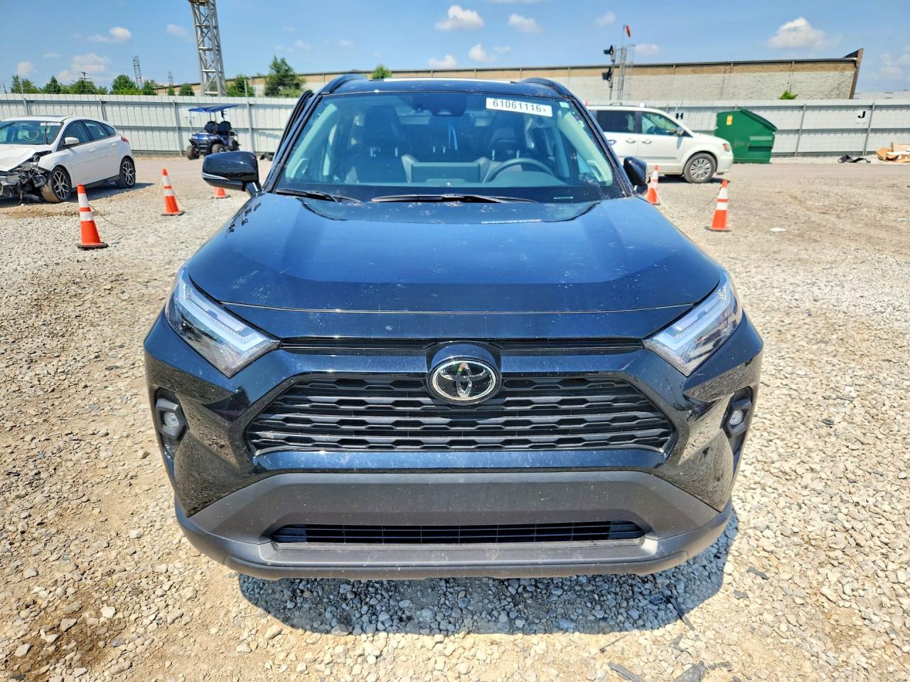 2025 TOYOTA RAV4 XLE PREMIUM — снимка 5