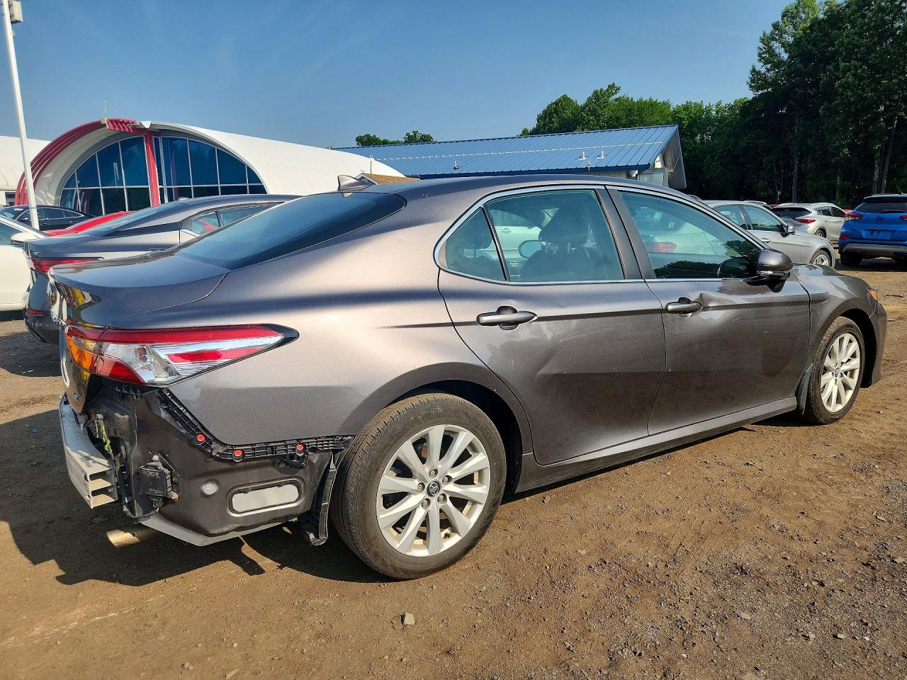 2020 TOYOTA CAMRY LE — снимка 3