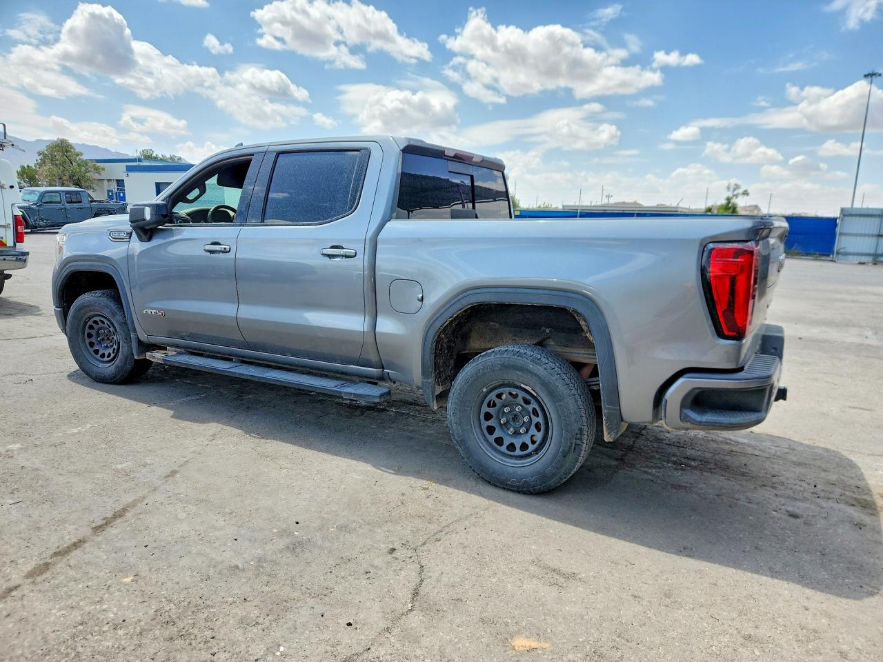 2020 GMC SIERRA K1500 AT4 — снимка 2