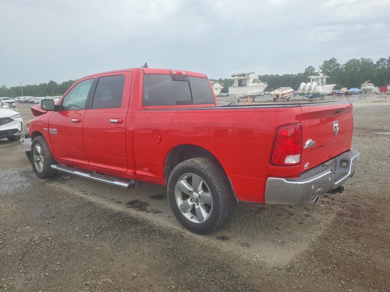 2016 RAM 1500 SLT — снимка 2