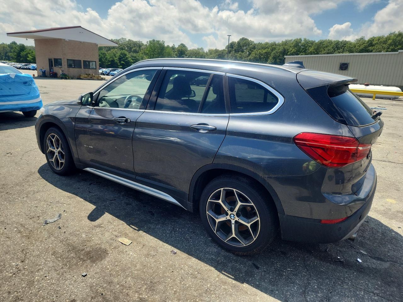2016 BMW X1 XDRIVE28I — снимка 2