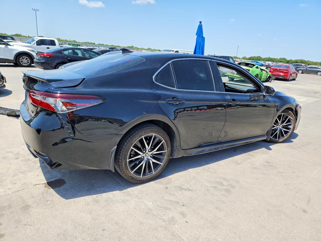 2022 TOYOTA CAMRY SE — снимка 3