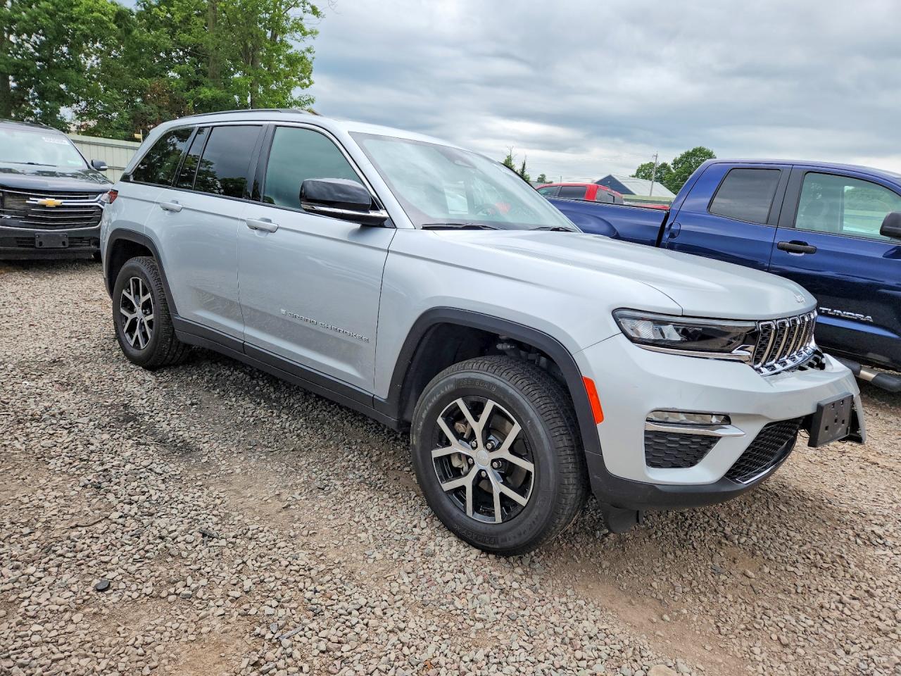 2024 JEEP GRAND CHEROKEE LIMITED — снимка 4