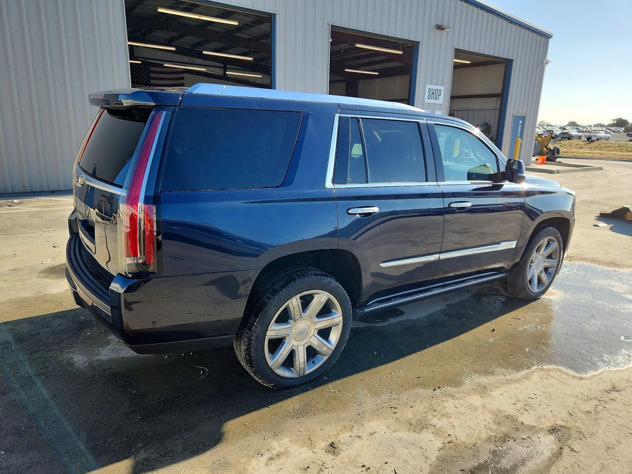 2018 CADILLAC ESCALADE PREMIUM LUXURY — снимка 3