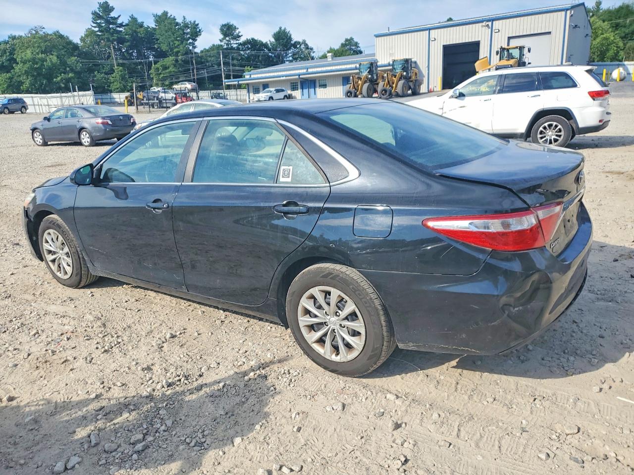 2015 TOYOTA CAMRY LE — снимка 2
