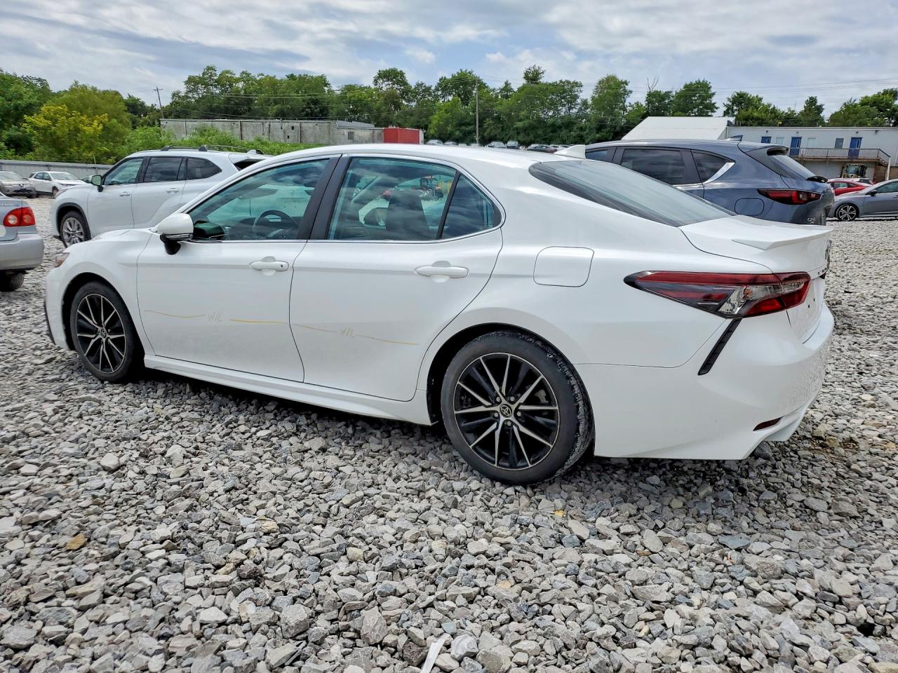 2022 TOYOTA CAMRY SE — снимка 2