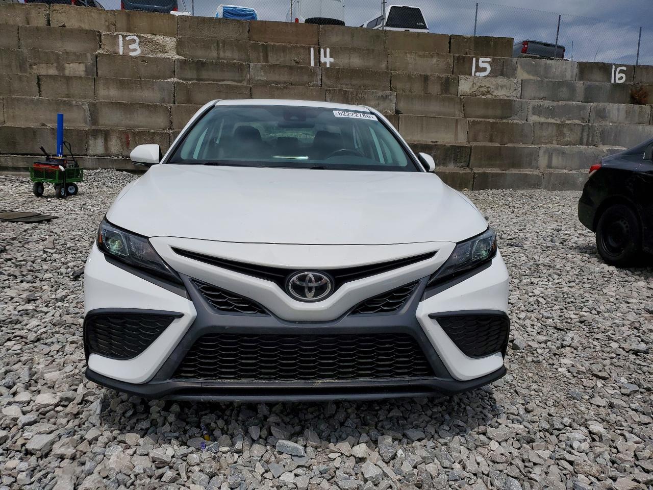 2022 TOYOTA CAMRY SE — снимка 5