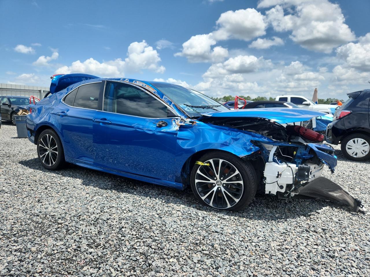 2020 TOYOTA CAMRY SE — снимка 4