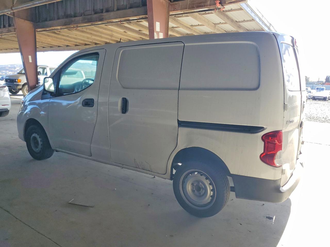 2020 NISSAN NV200 — снимка 2