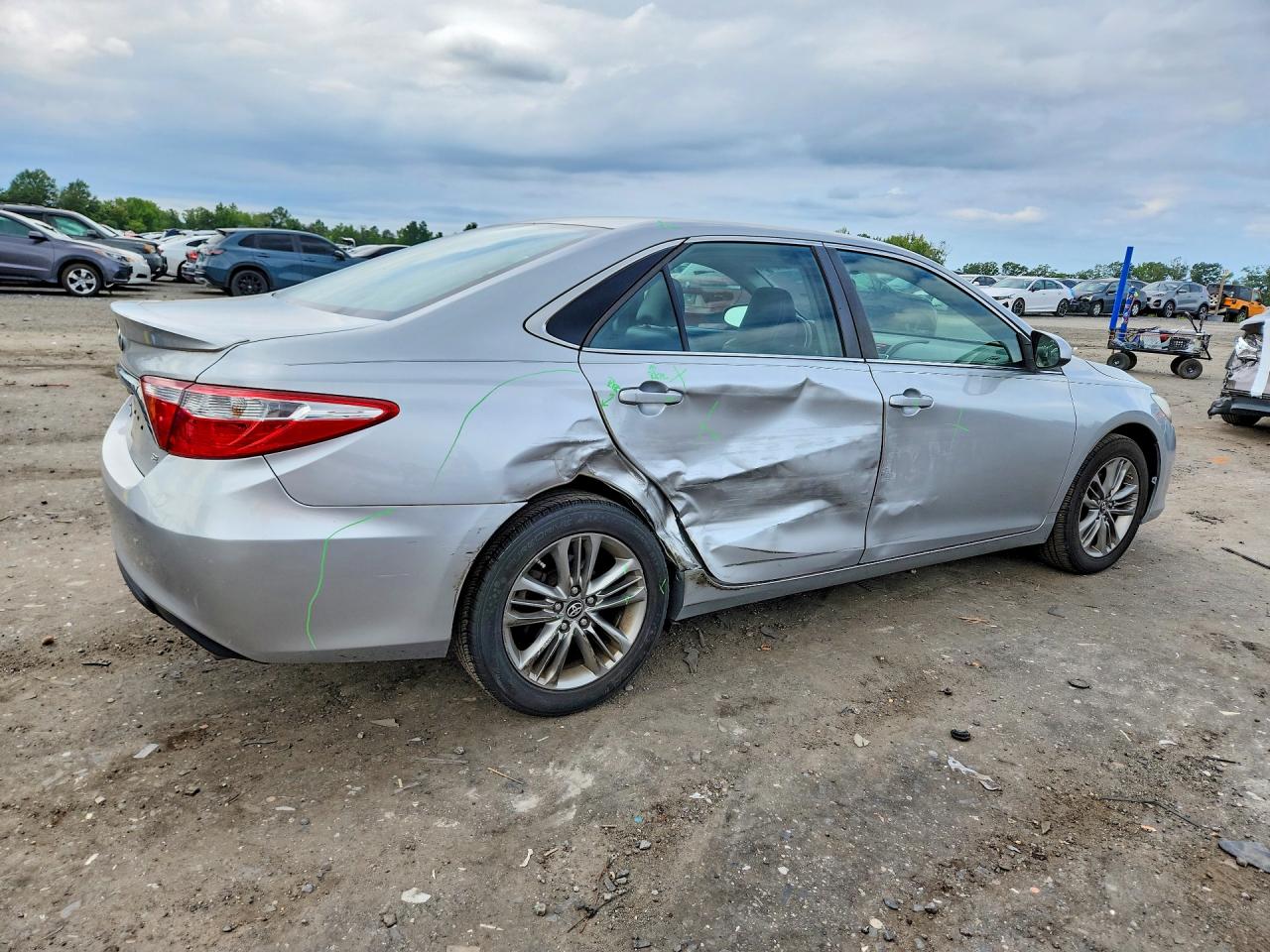 2016 TOYOTA CAMRY SE — снимка 3