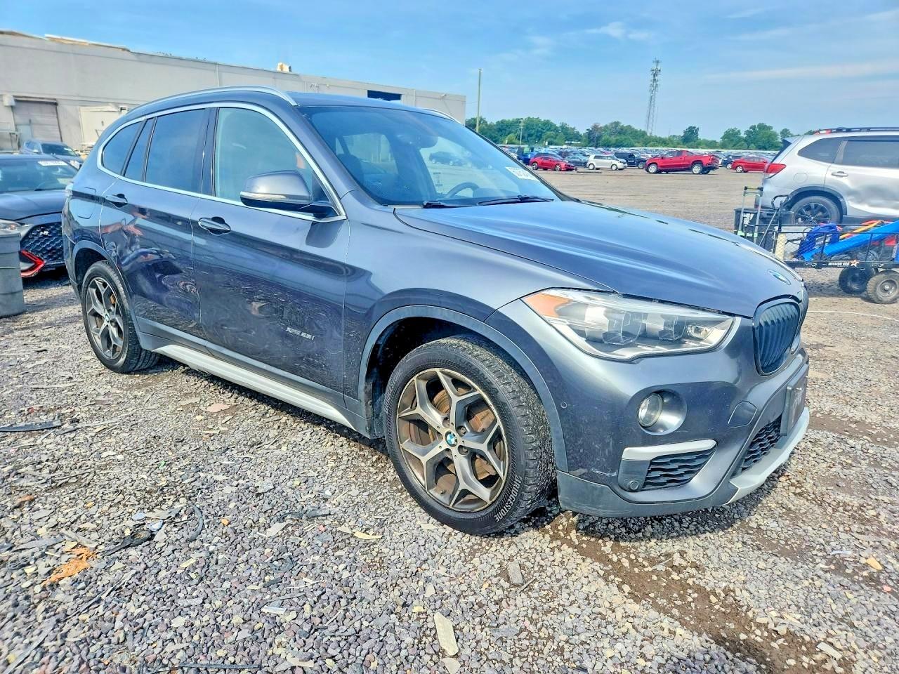 2017 BMW X1 XDRIVE28I — снимка 4
