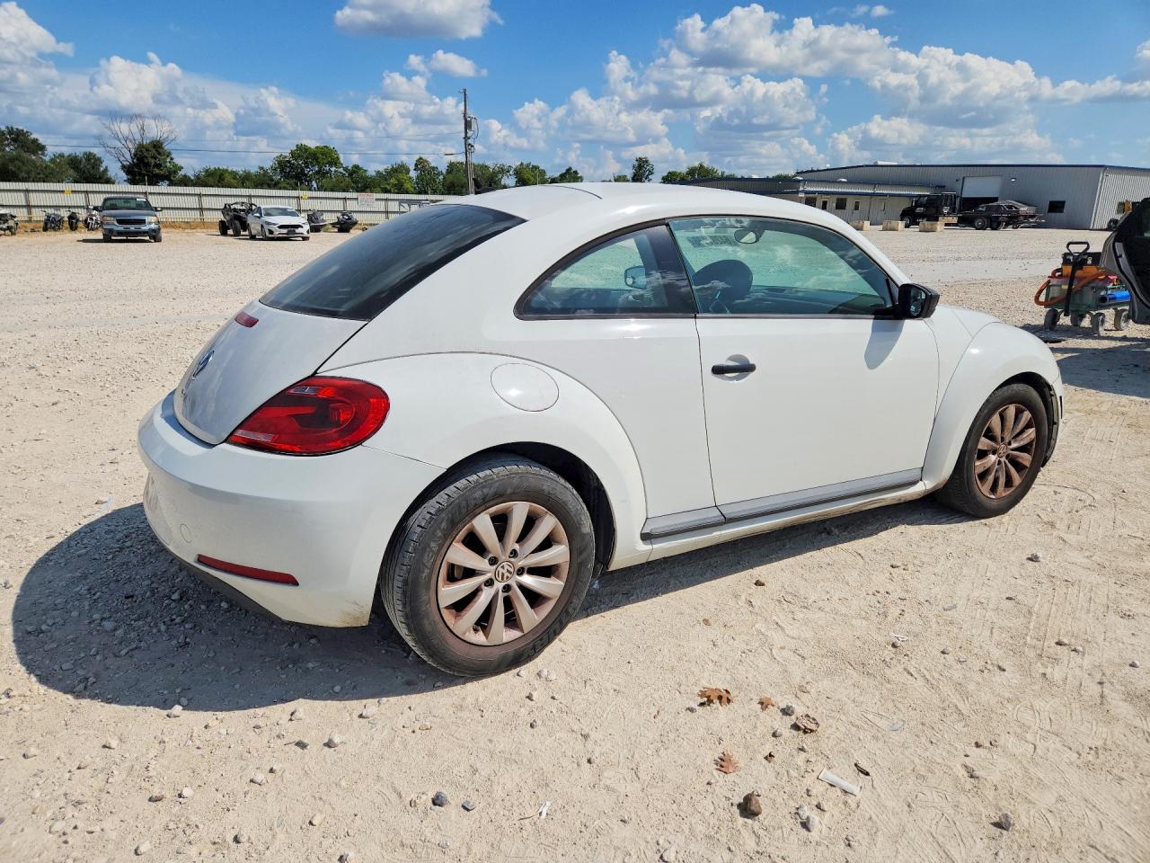 2016 VOLKSWAGEN BEETLE 1.8T — снимка 3