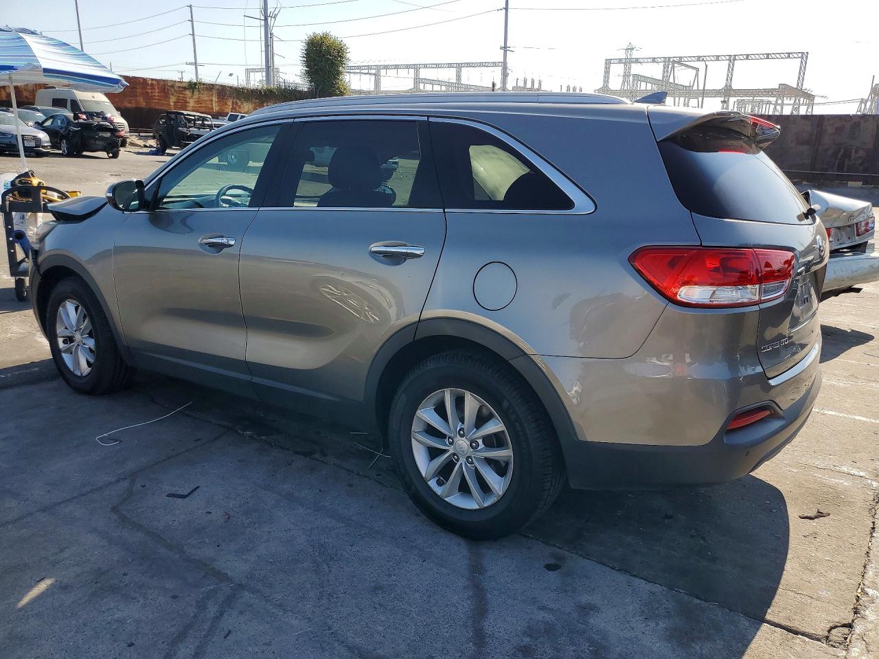 2016 KIA SORENTO LX V6 — снимка 2