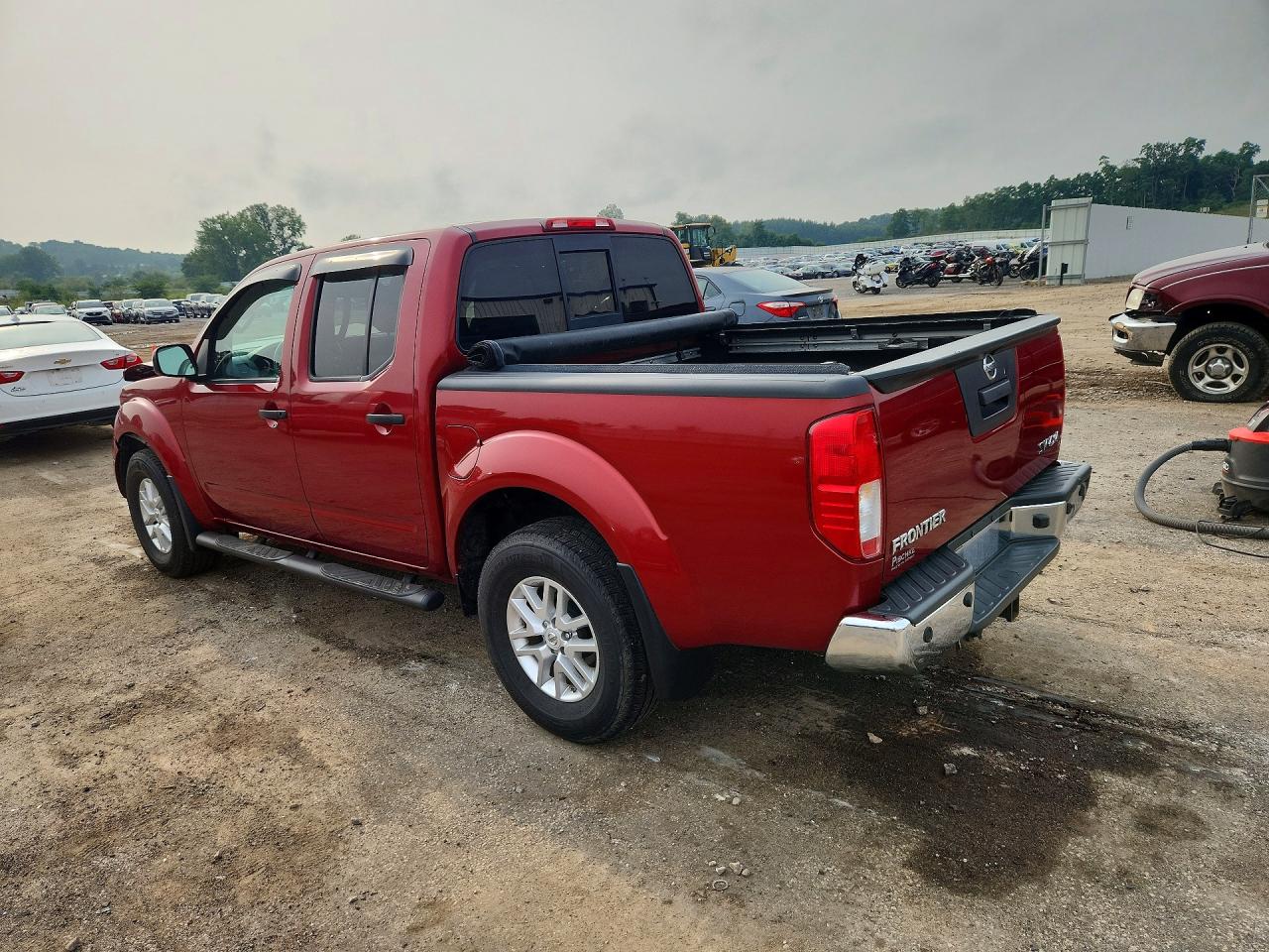 2016 NISSAN FRONTIER SV — снимка 2