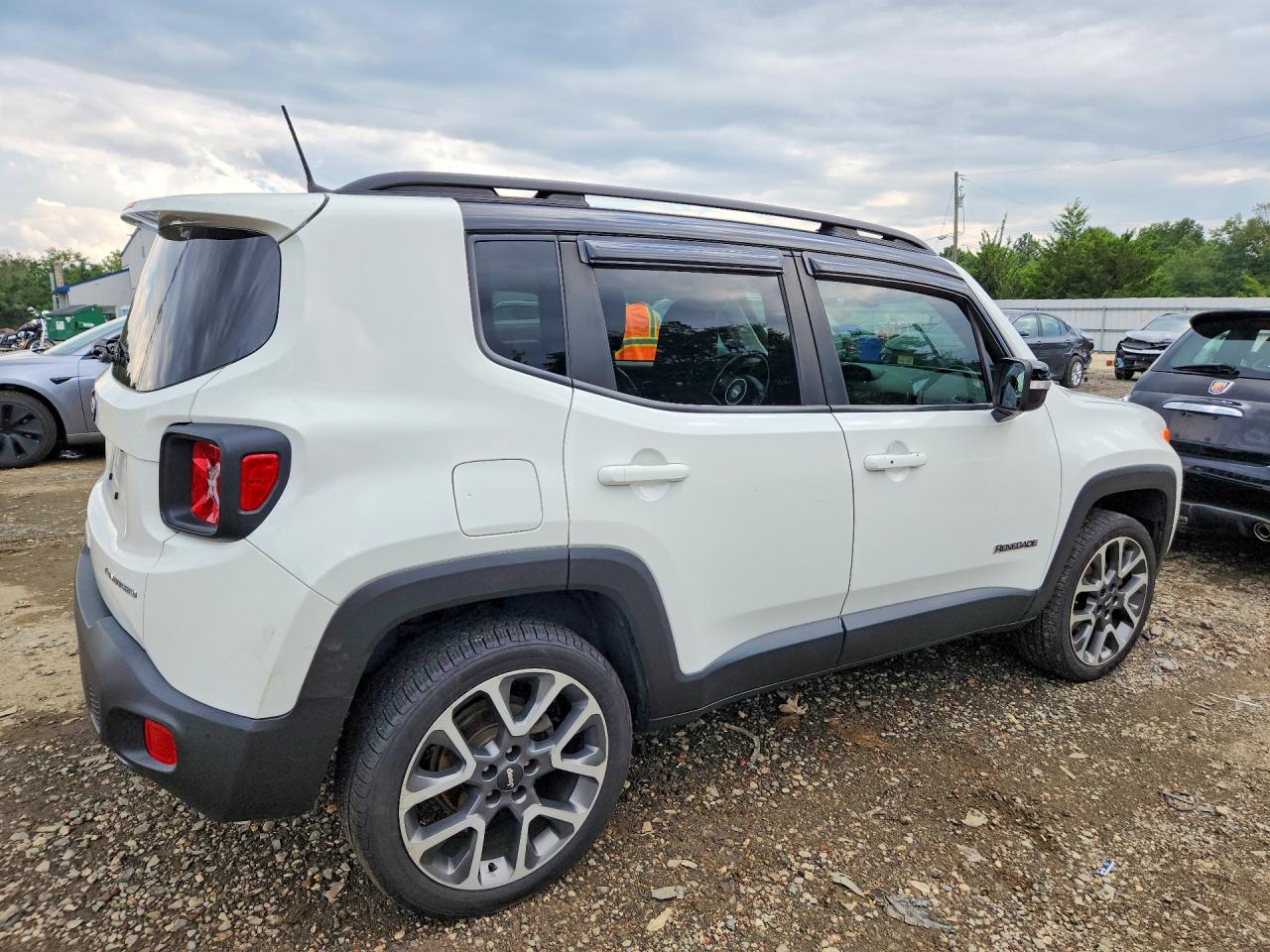 2022 JEEP RENEGADE LIMITED — снимка 3