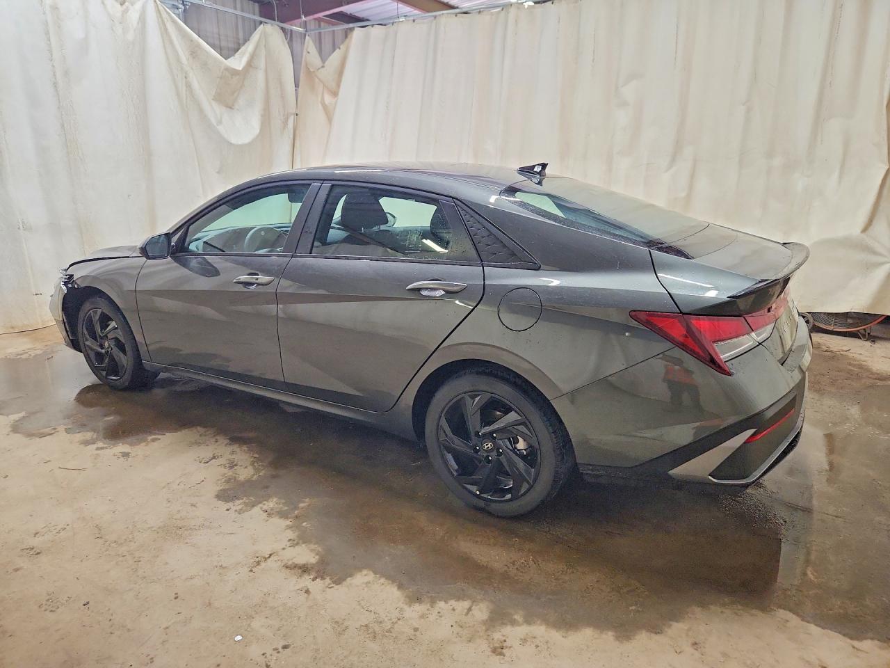 2026 HYUNDAI ELANTRA SEL SPORT — снимка 2