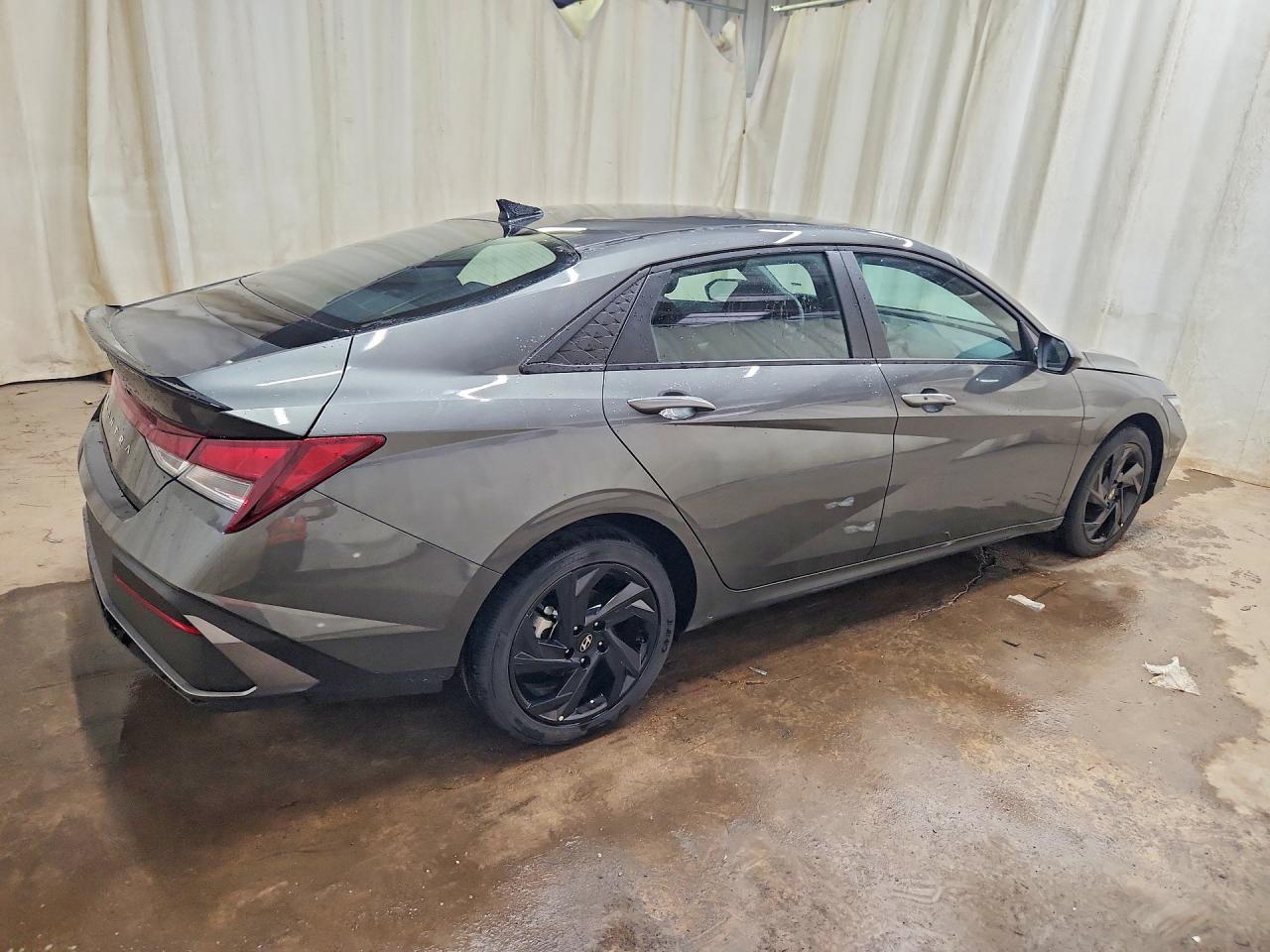 2026 HYUNDAI ELANTRA SEL SPORT — снимка 3