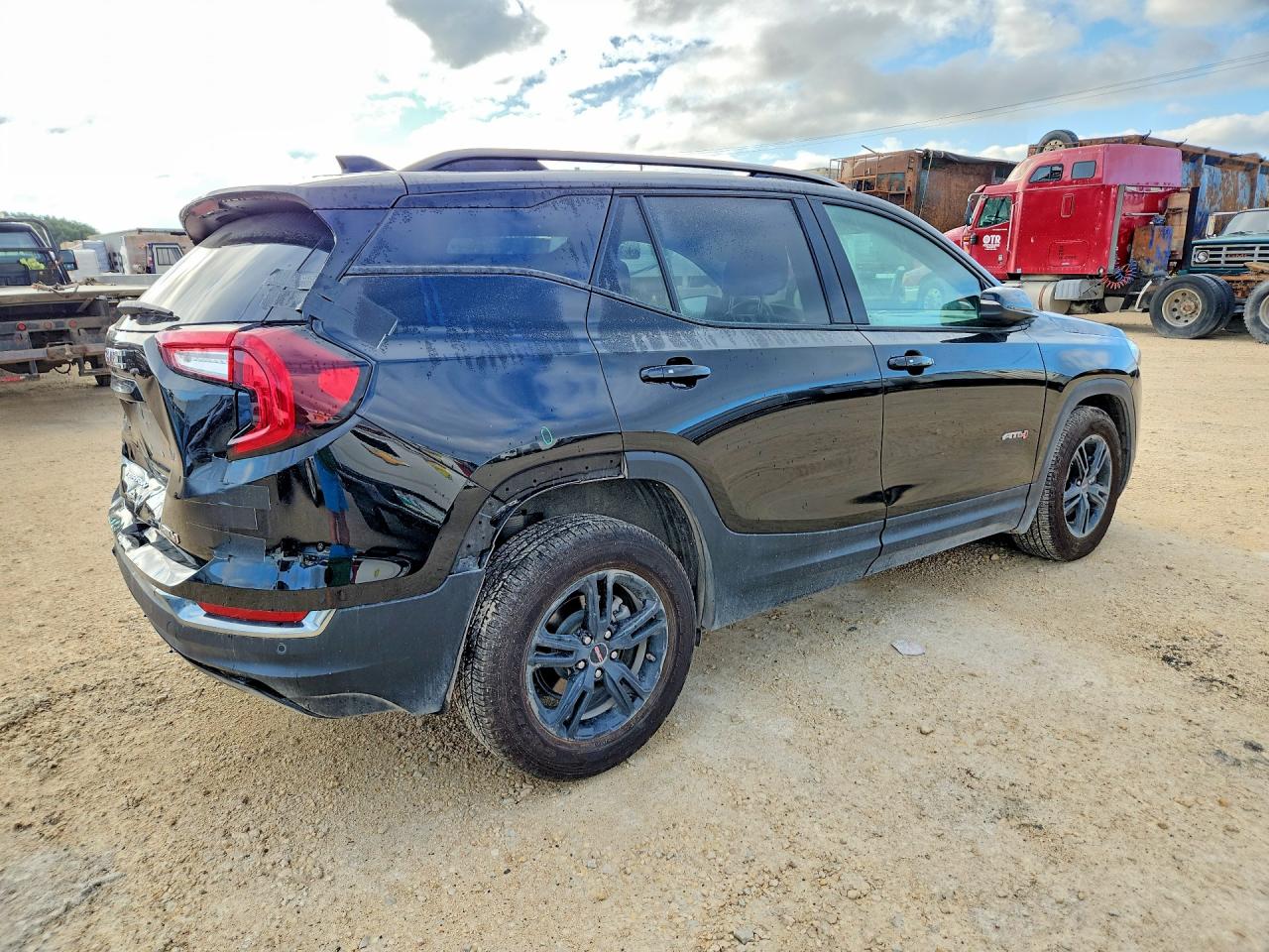2024 GMC TERRAIN AT4 — снимка 3