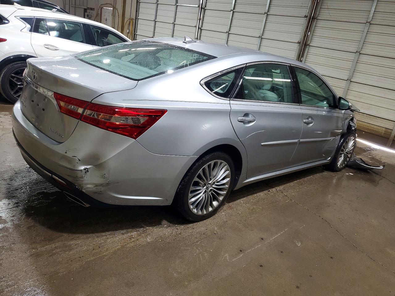 2016 TOYOTA AVALON LIMITED — снимка 3
