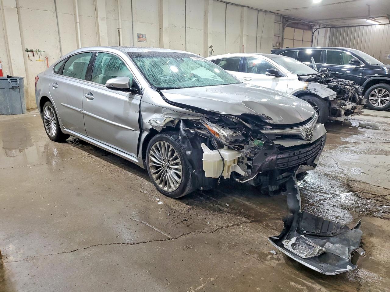 2016 TOYOTA AVALON LIMITED — снимка 4