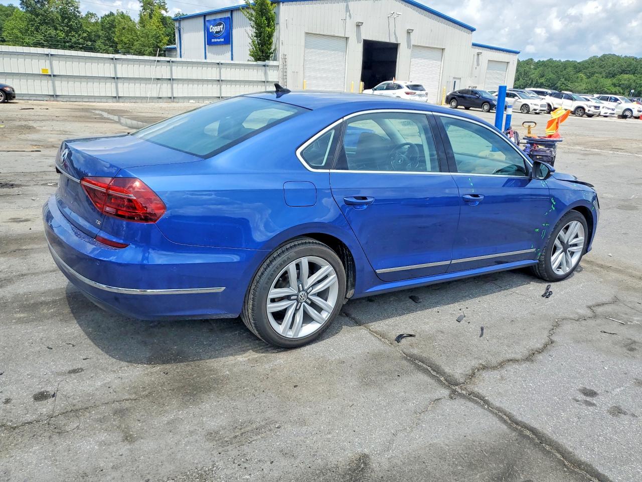 2017 VOLKSWAGEN PASSAT SEL PREMIUM — снимка 3