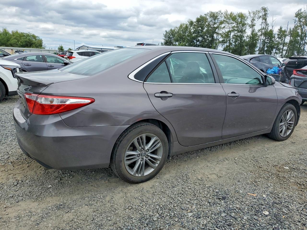 2015 TOYOTA CAMRY SE — снимка 3