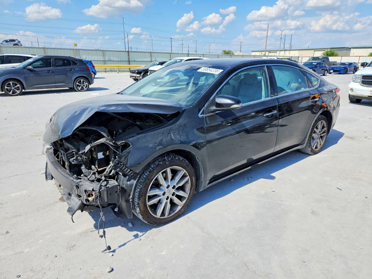 2015 TOYOTA AVALON XLE
