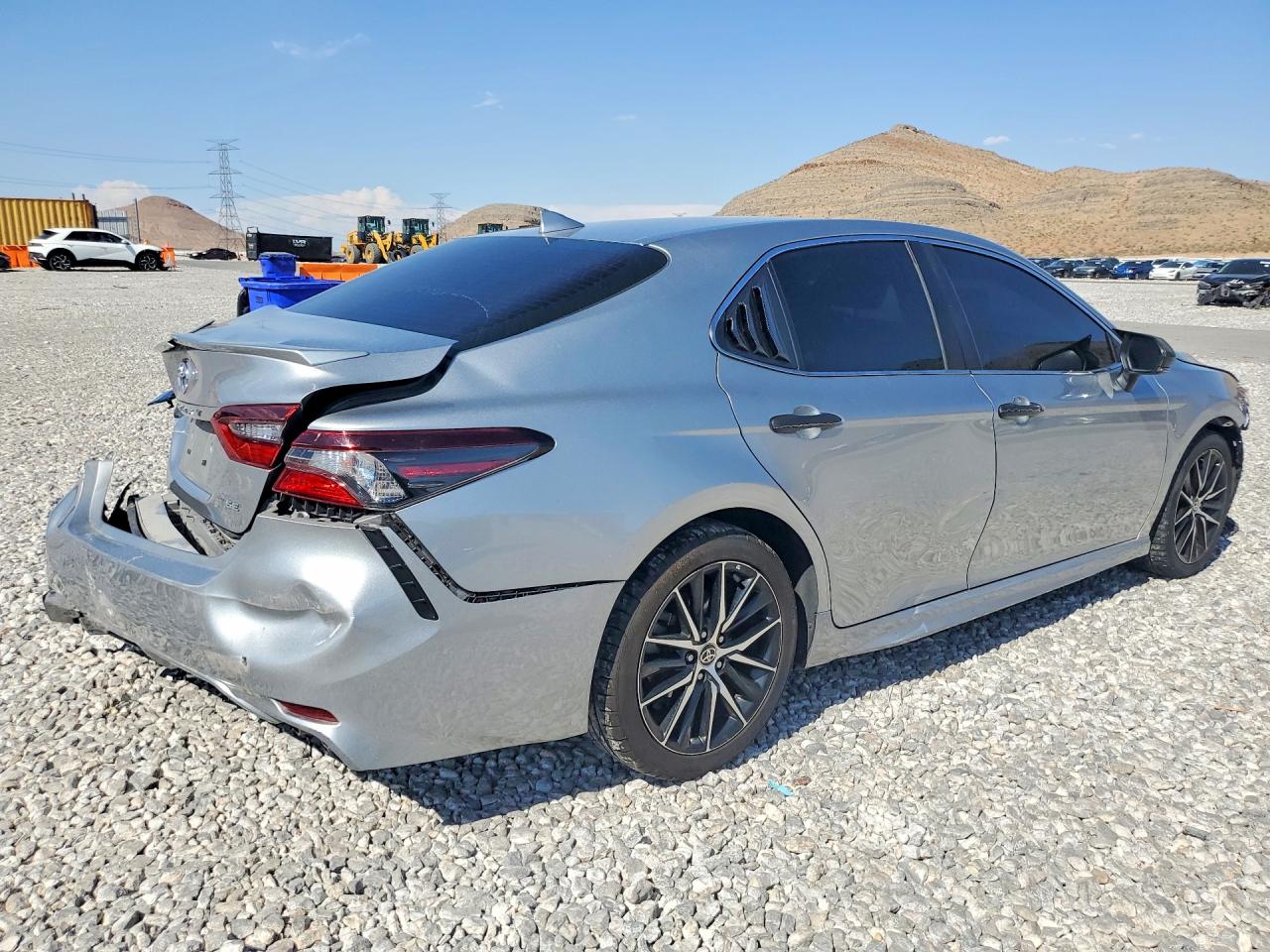 2022 TOYOTA CAMRY SE — снимка 3