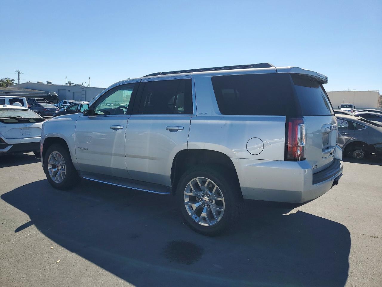 2017 GMC YUKON SLE — снимка 2
