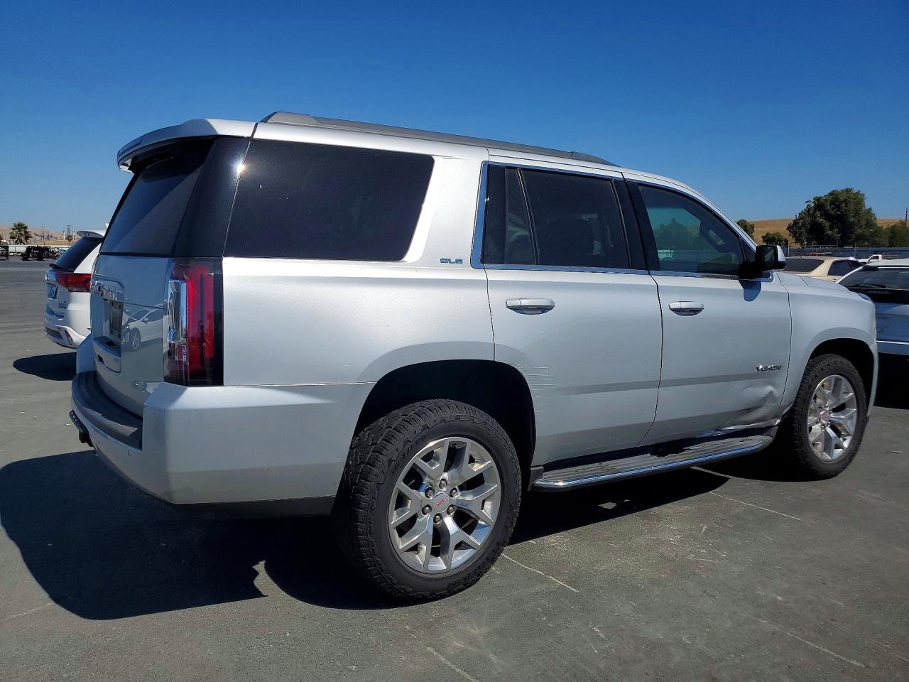 2017 GMC YUKON SLE — снимка 3