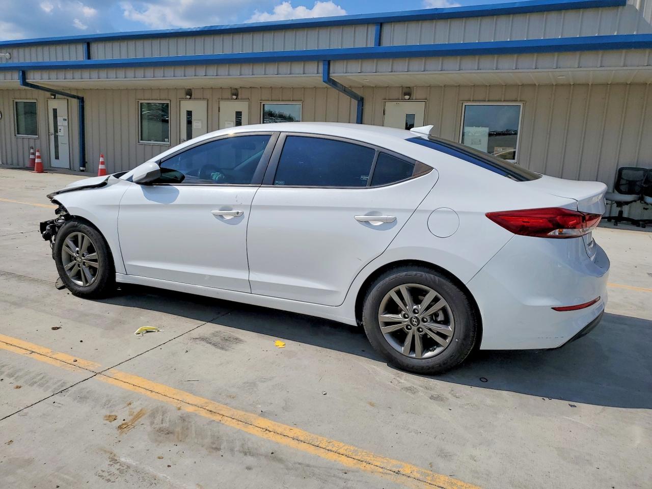 2018 HYUNDAI ELANTRA SEL — снимка 2