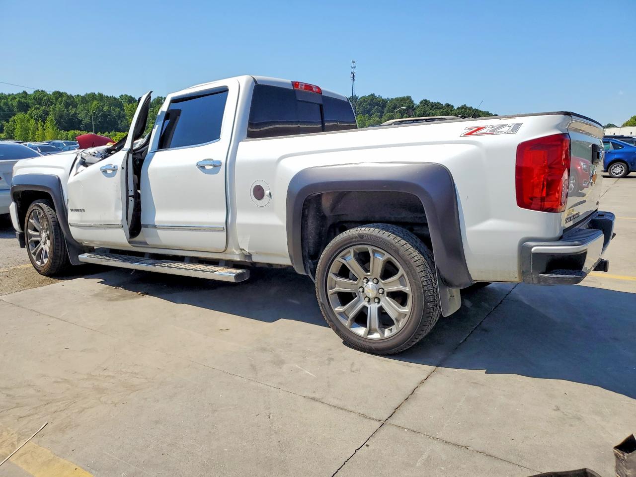 2017 CHEVROLET SILVERADO K1500 LTZ — снимка 2