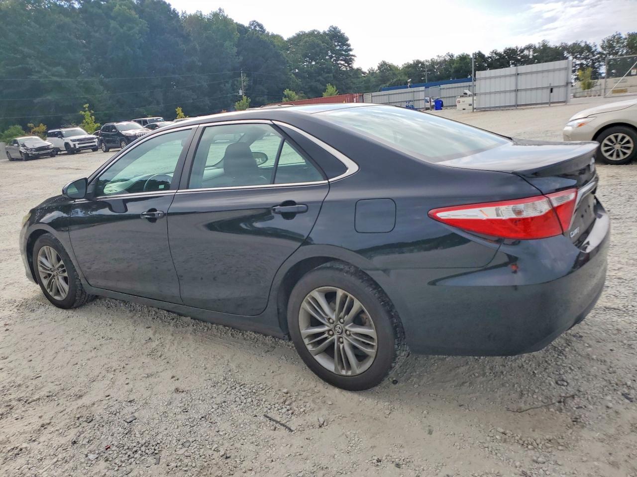 2016 TOYOTA CAMRY SE — снимка 2