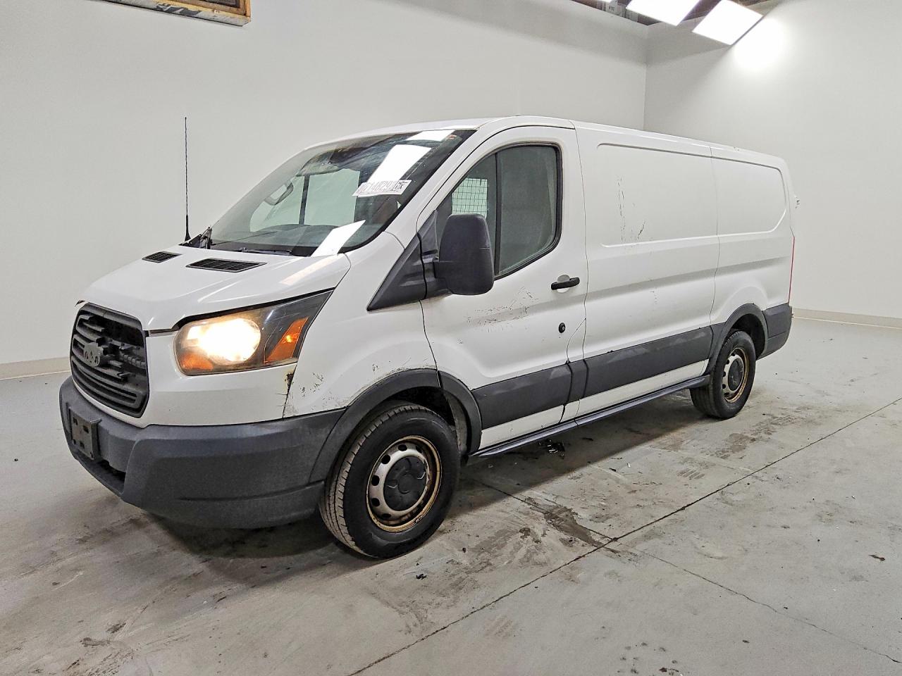 2016 FORD TRANSIT T-150