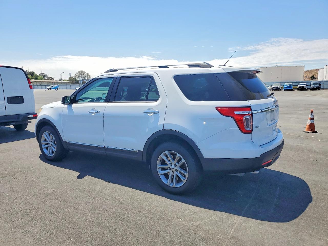2015 FORD EXPLORER XLT — снимка 2