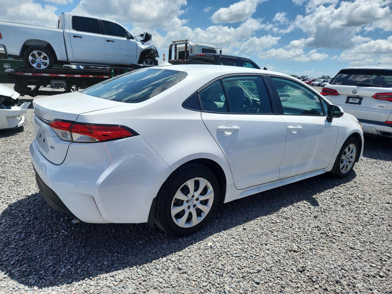 2026 TOYOTA COROLLA LE — снимка 3
