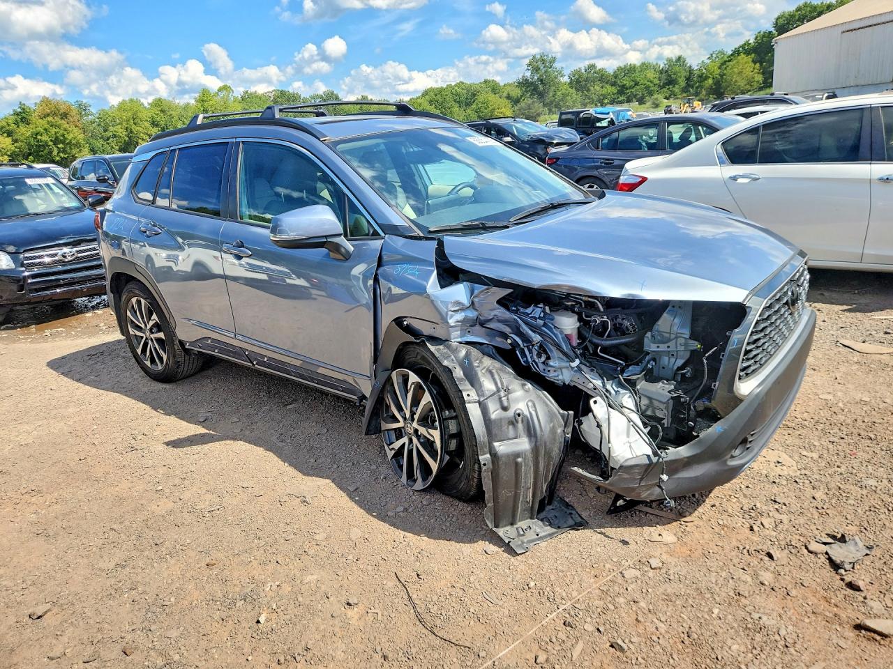 2024 TOYOTA COROLLA CROSS XLE — снимка 4