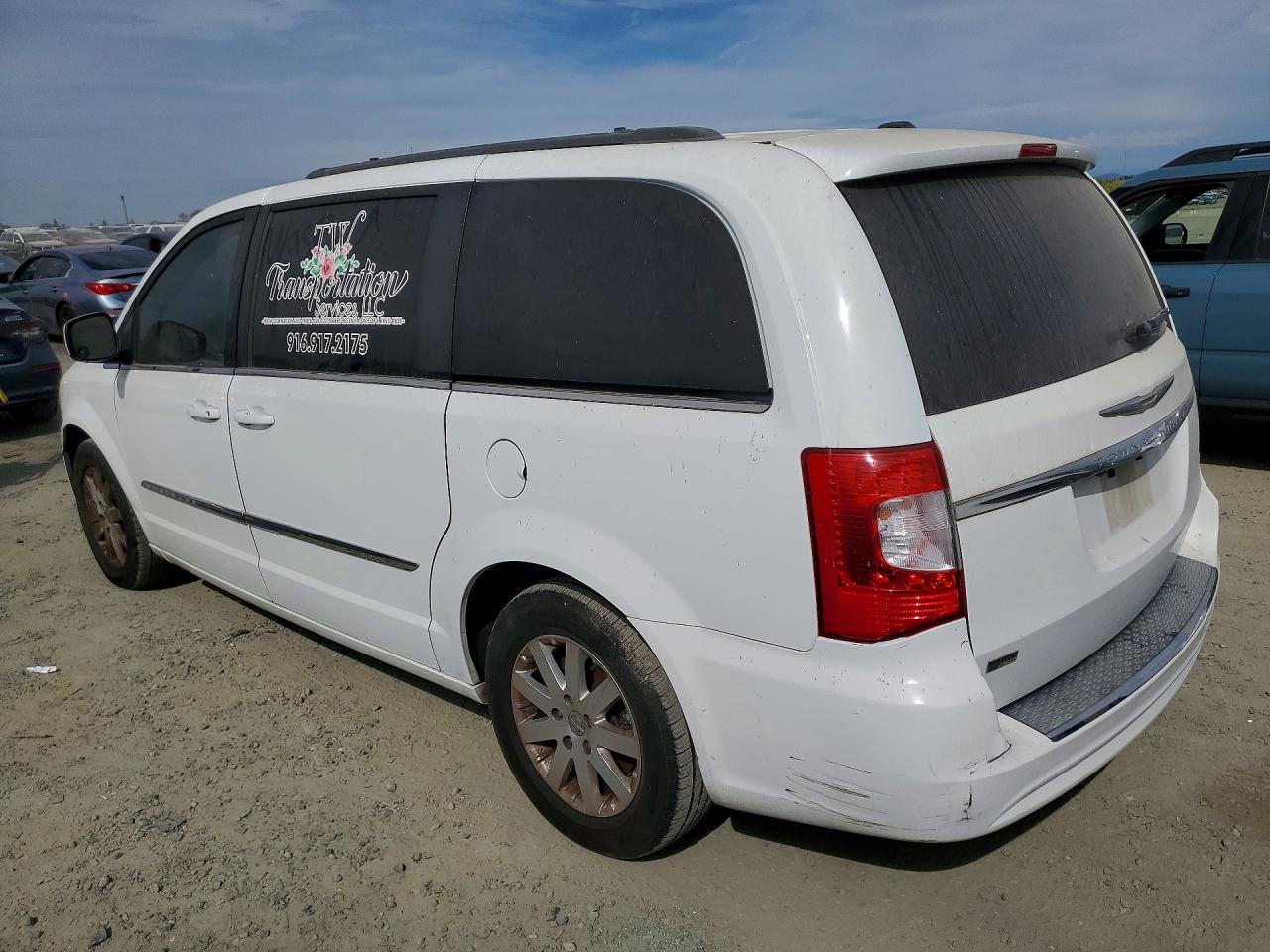 2015 CHRYSLER TOWN & COUNTRY TOURING — снимка 2