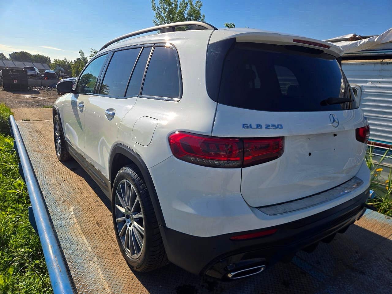 2020 MERCEDES-BENZ GLB 250 4MATIC — снимка 3