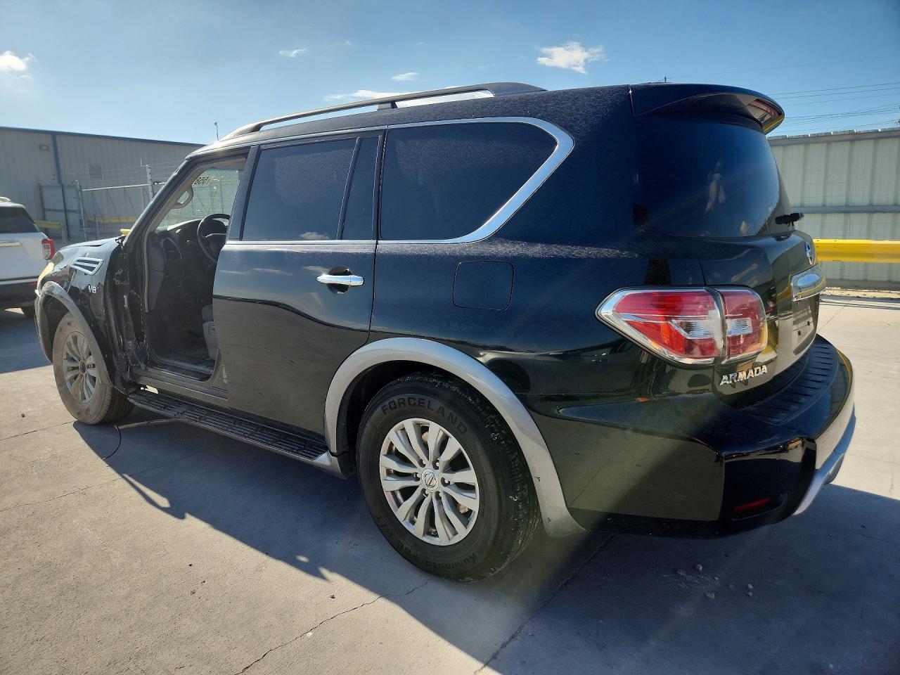 2017 NISSAN ARMADA SV — снимка 2