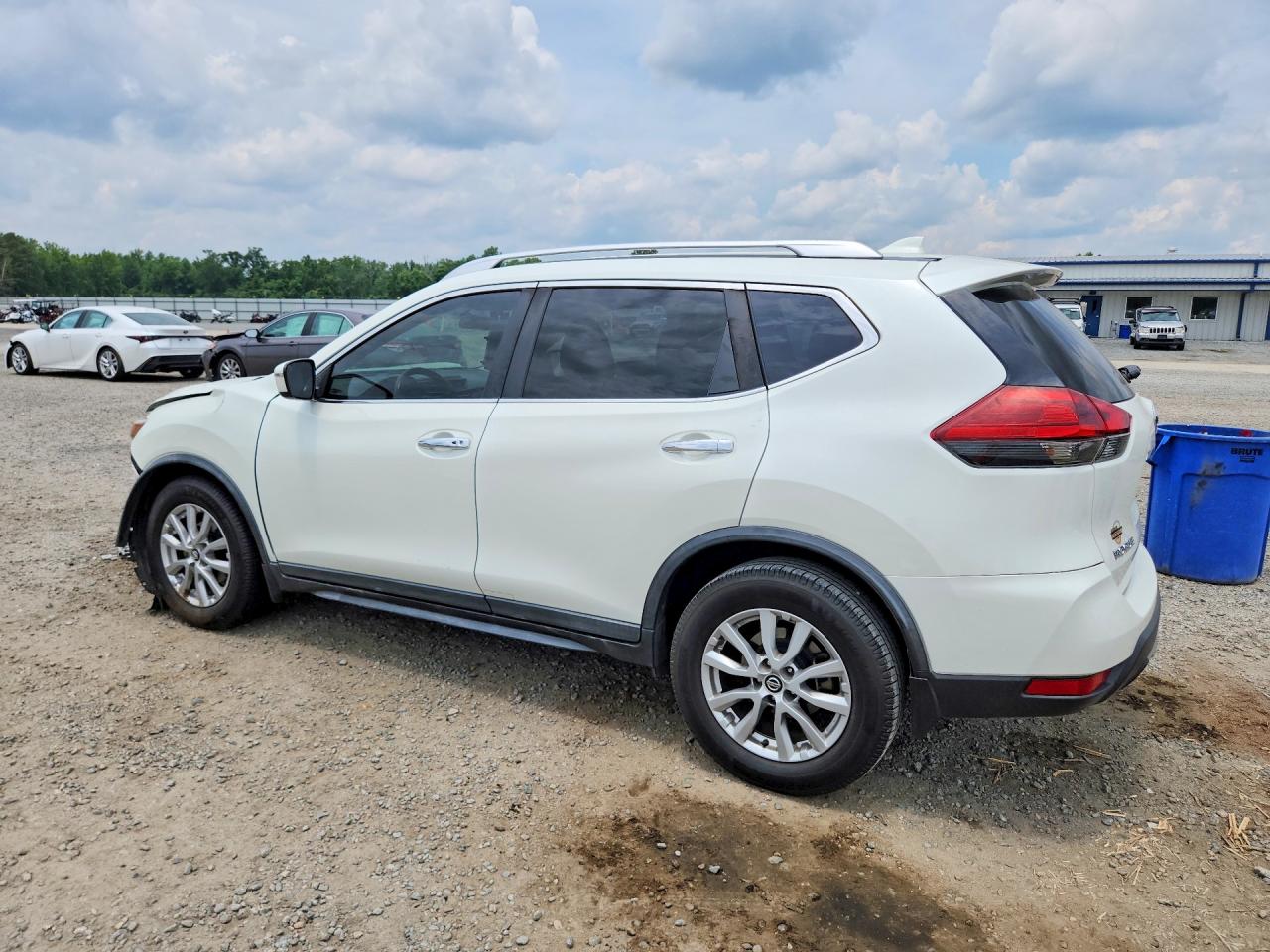2018 NISSAN ROGUE SV — снимка 2