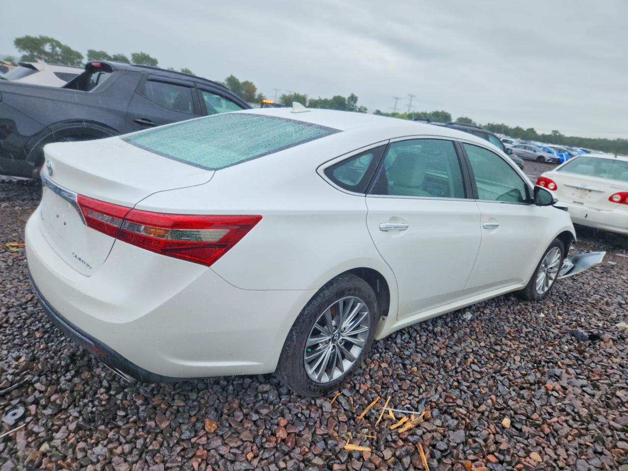 2016 TOYOTA AVALON LIMITED — снимка 3