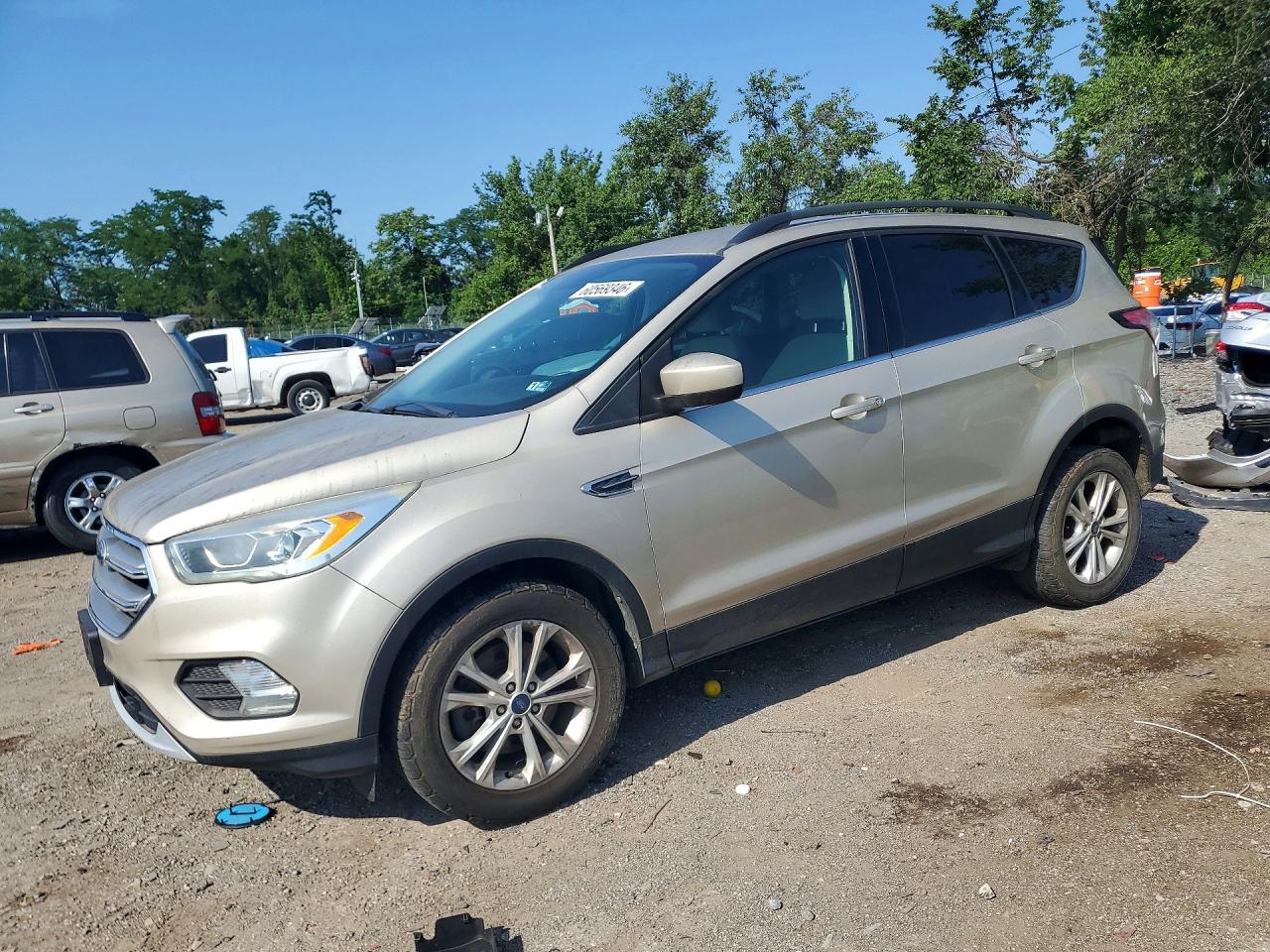 2017 FORD ESCAPE SE