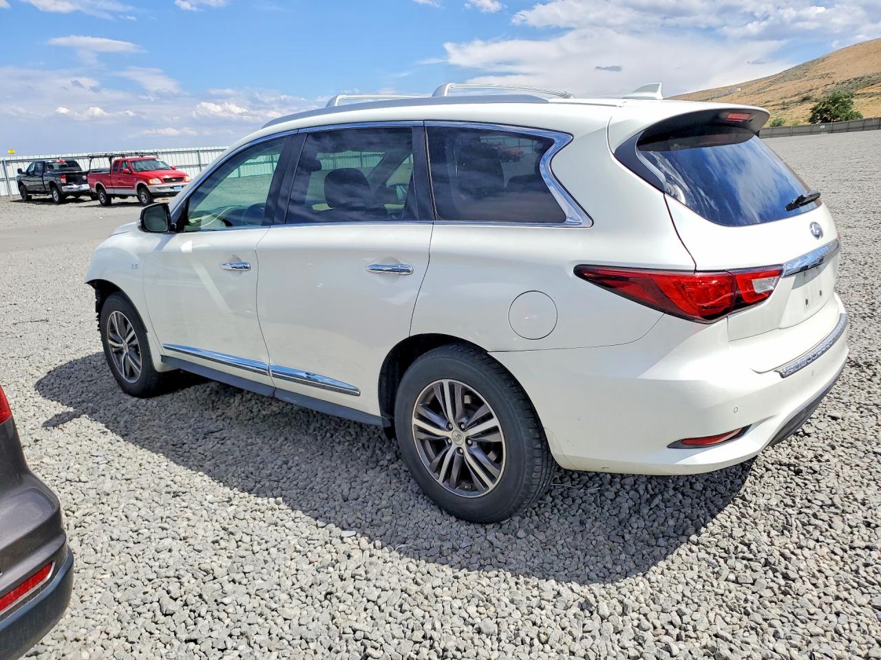 2017 INFINITI QX60 BASE — снимка 2