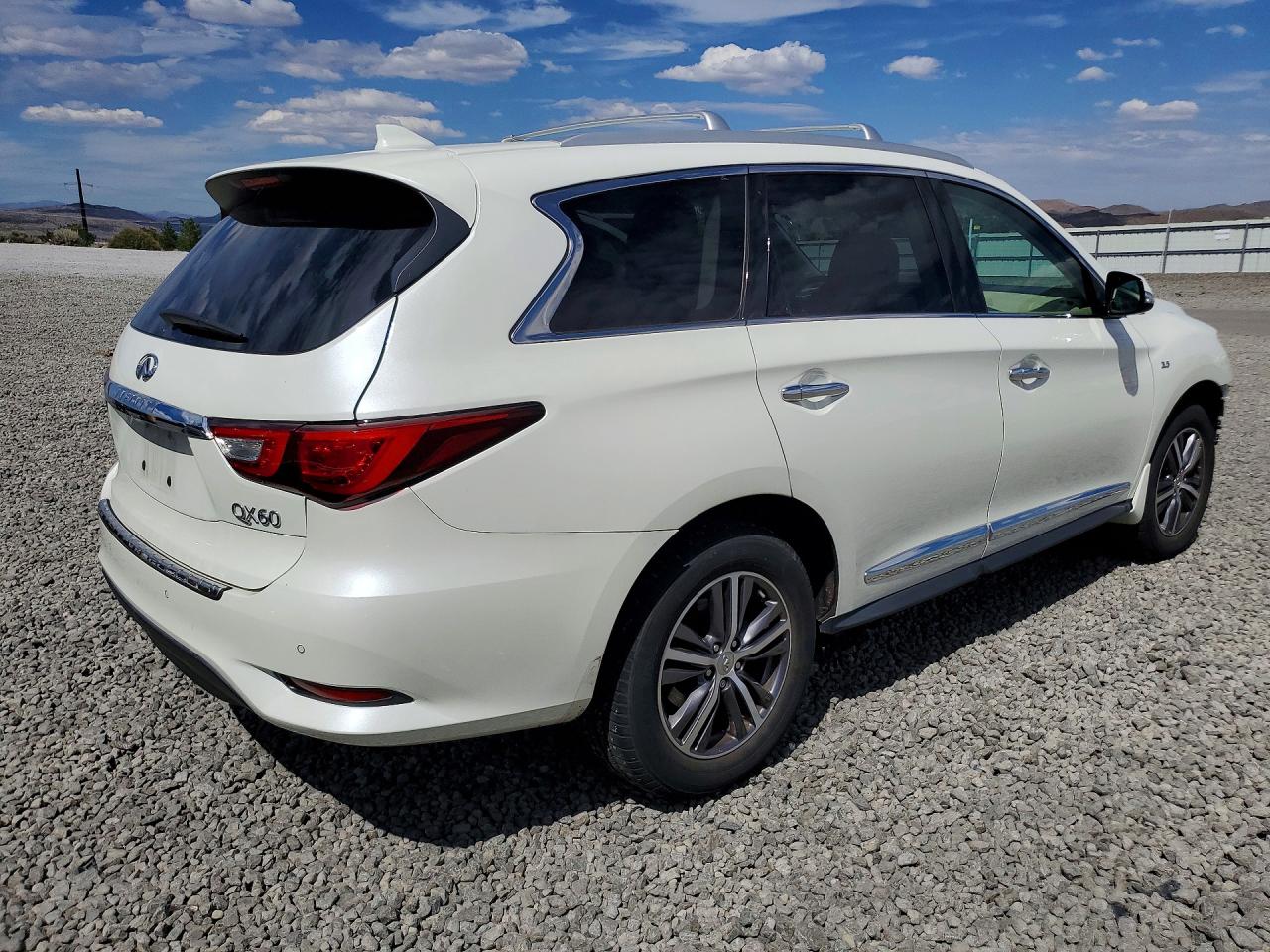 2017 INFINITI QX60 BASE — снимка 3