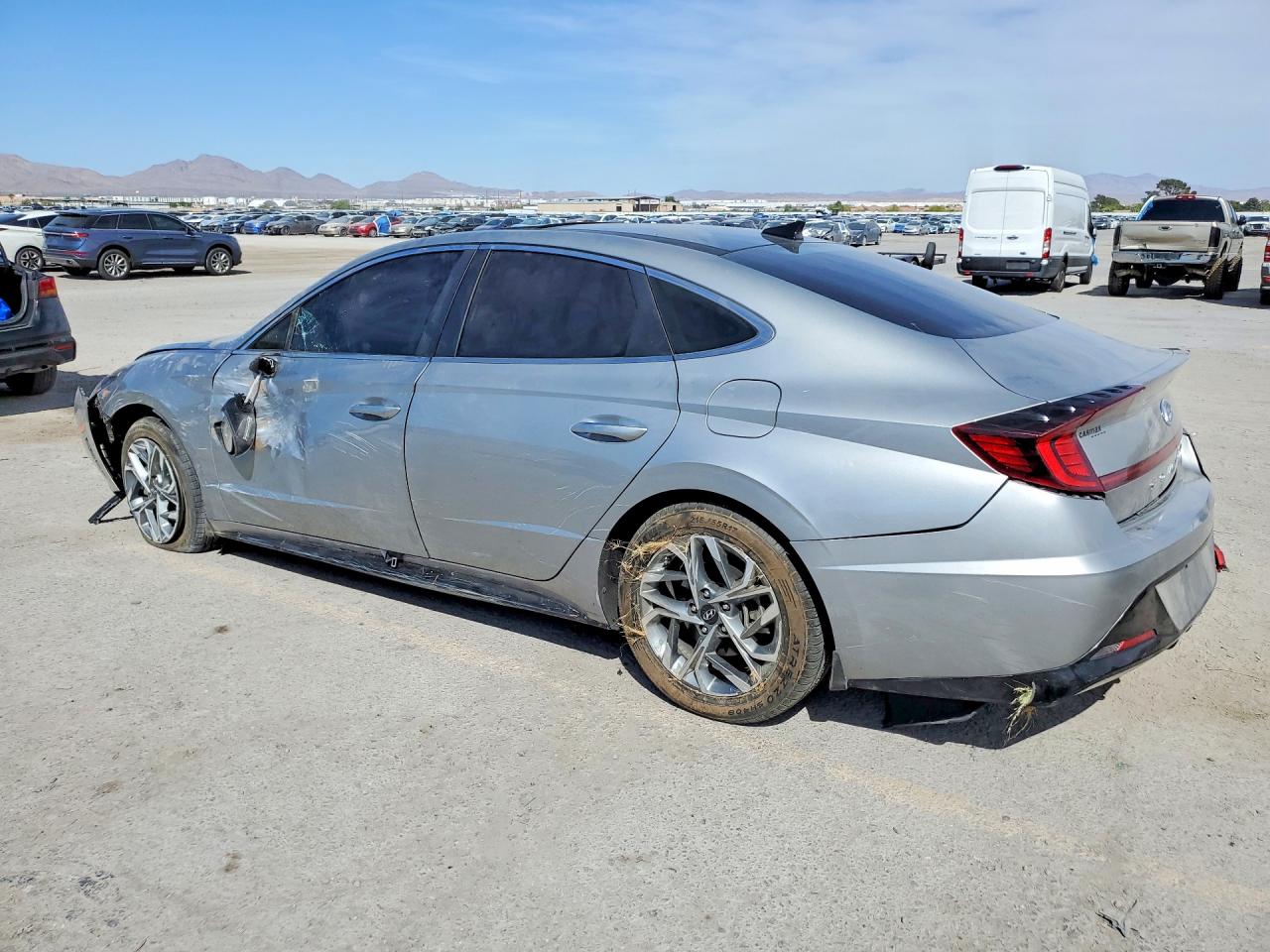 2020 HYUNDAI SONATA SEL — снимка 2