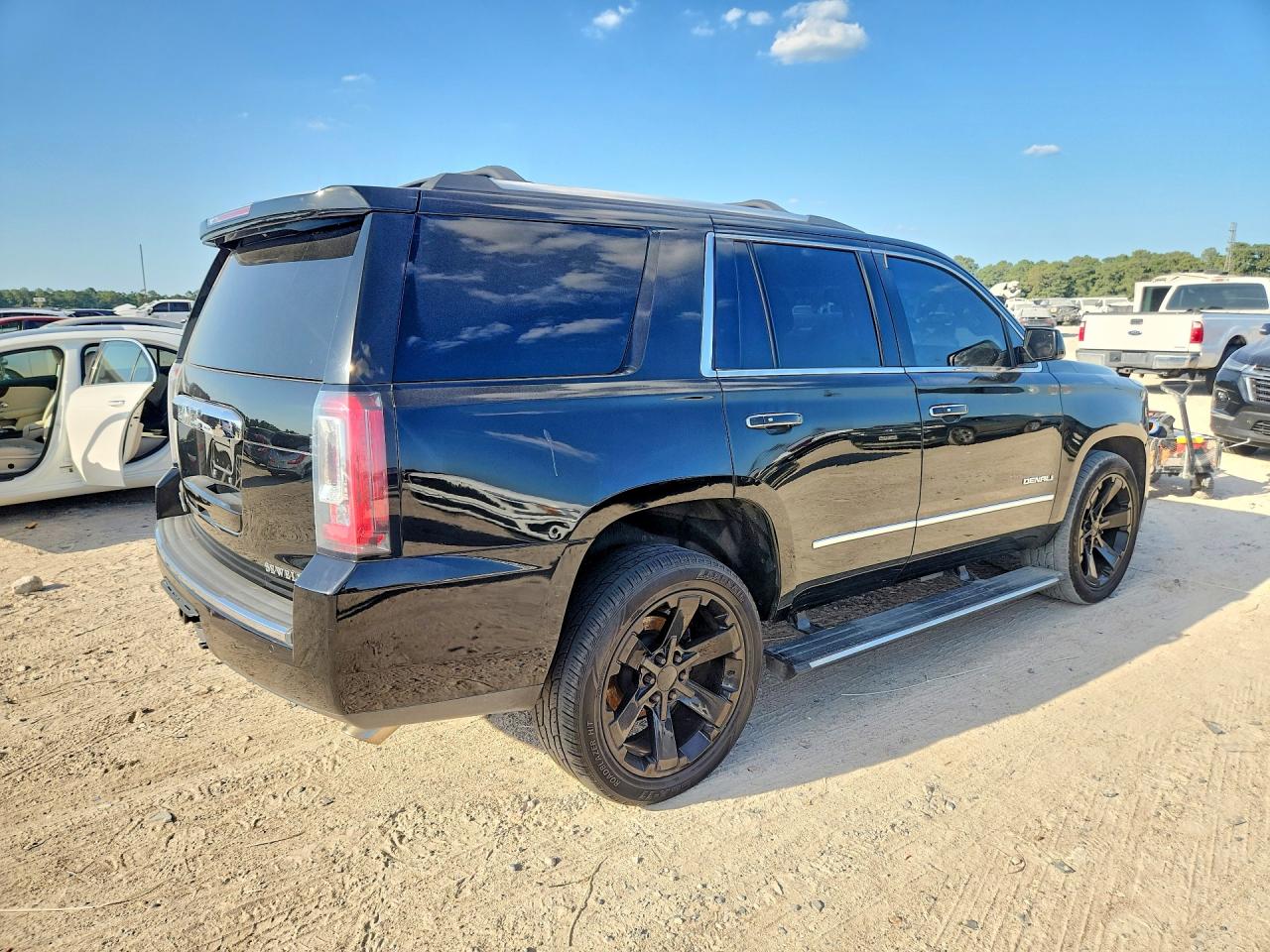 2016 GMC YUKON DENALI — снимка 3