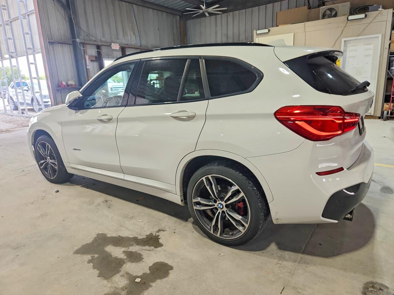 2016 BMW X1 XDRIVE28I — снимка 2