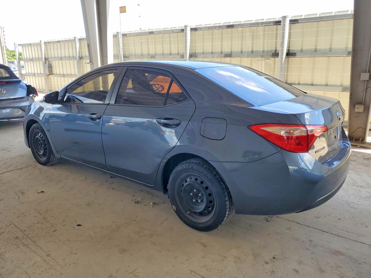 2018 TOYOTA COROLLA LE — снимка 2