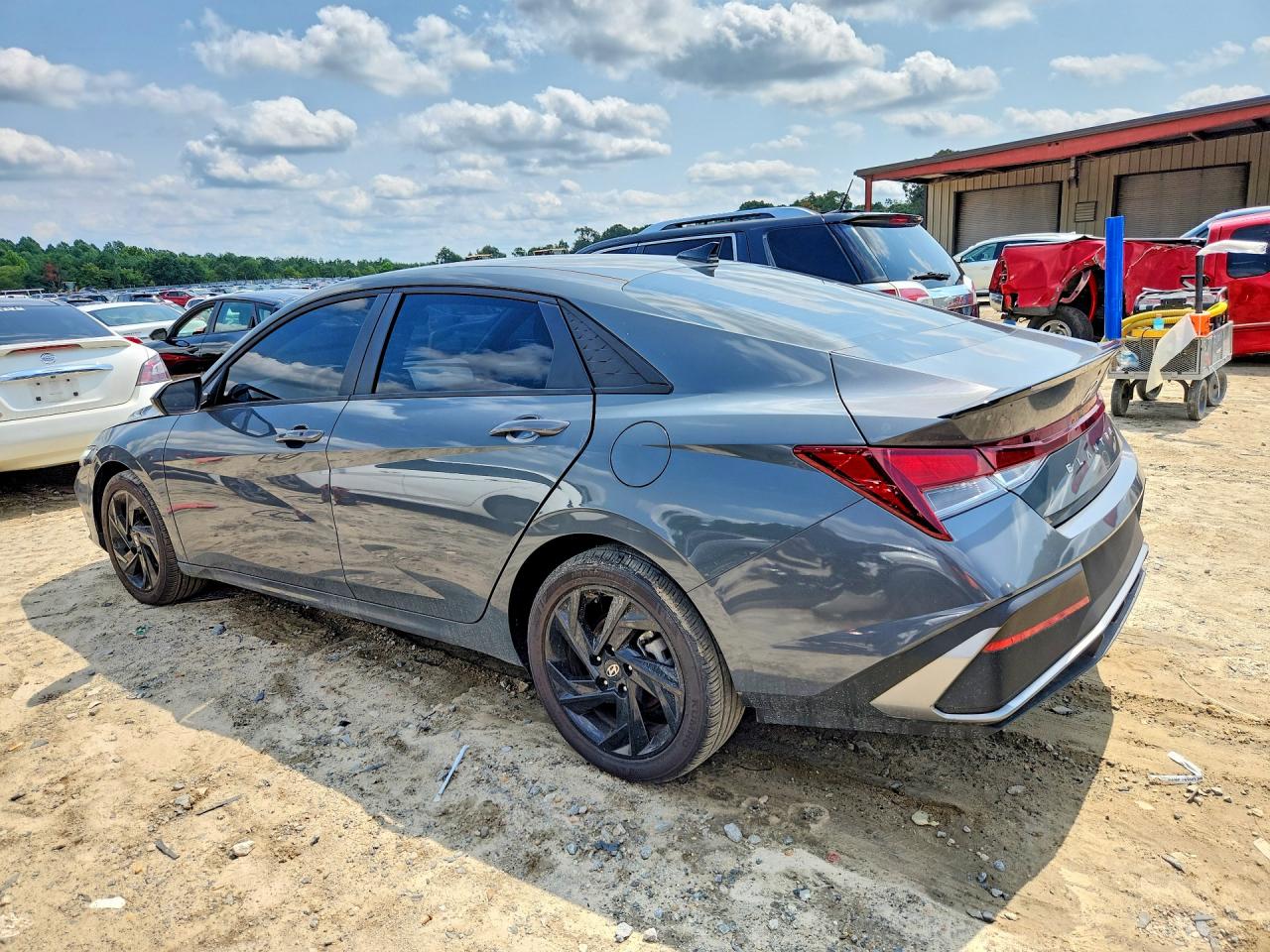 2026 HYUNDAI ELANTRA SEL SPORT — снимка 2